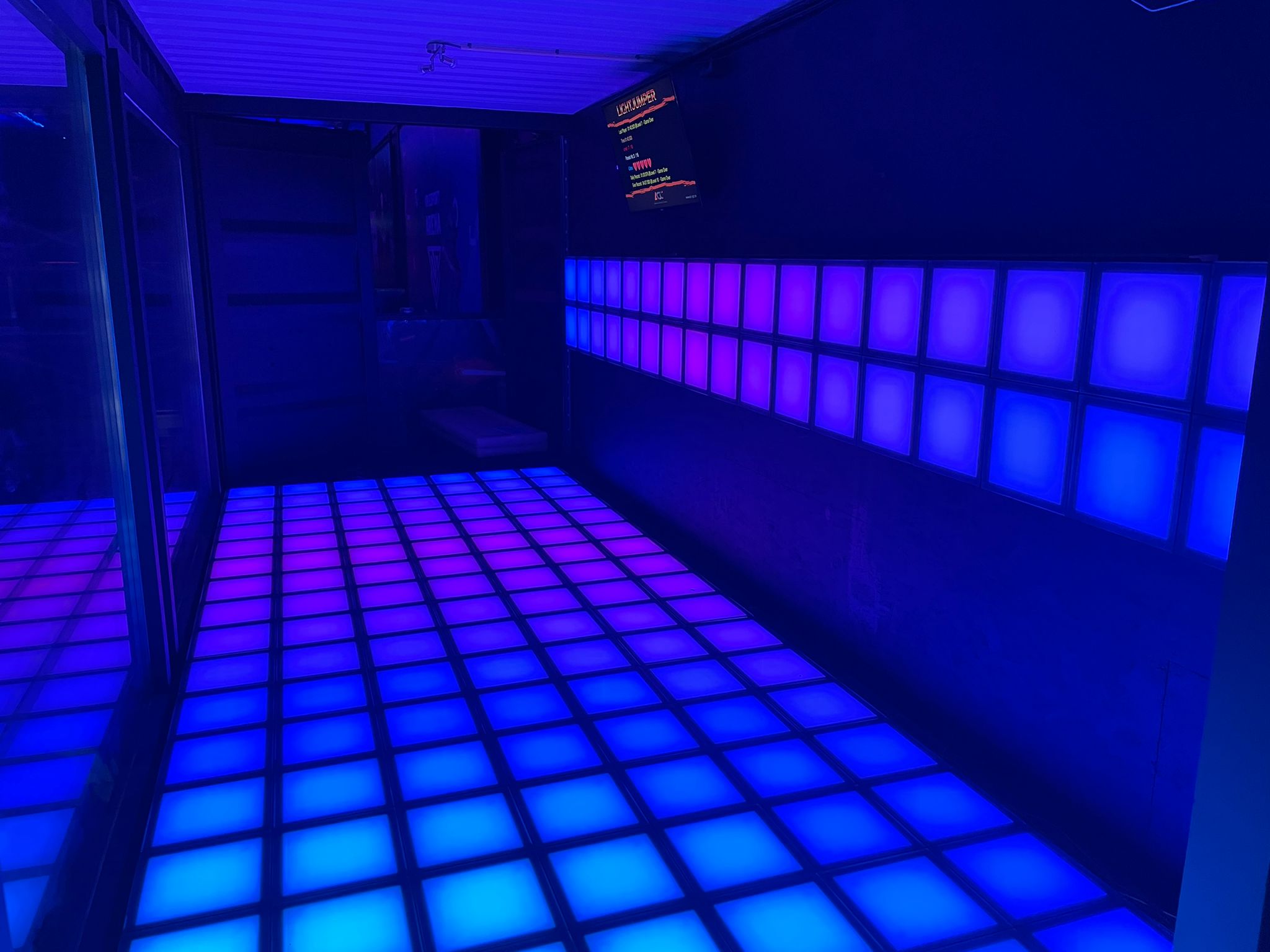 Schooluitje VR Leiden - leerlingen in actie bij Ultimate VR